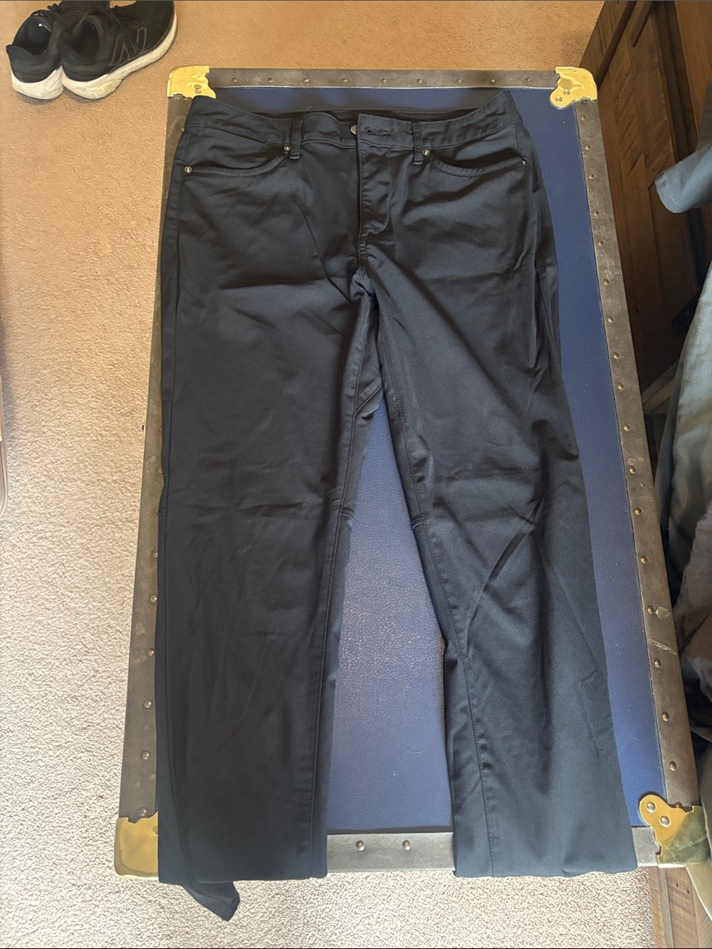 American Eagle Outfitters Men’s Black Pants